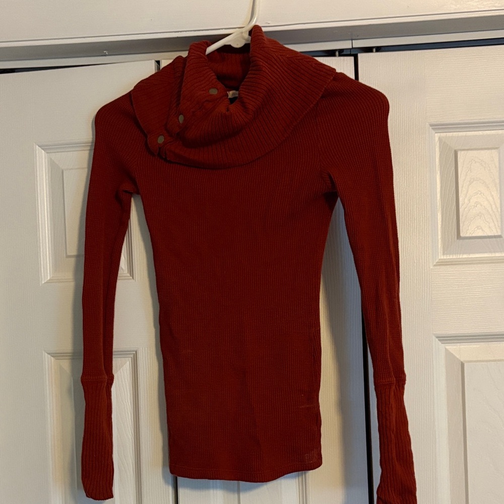 Anthropology Pure+Good Women's Rust waffle knit with Button Detail